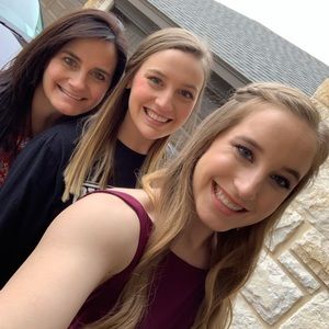 Meet your Posher, Lisa